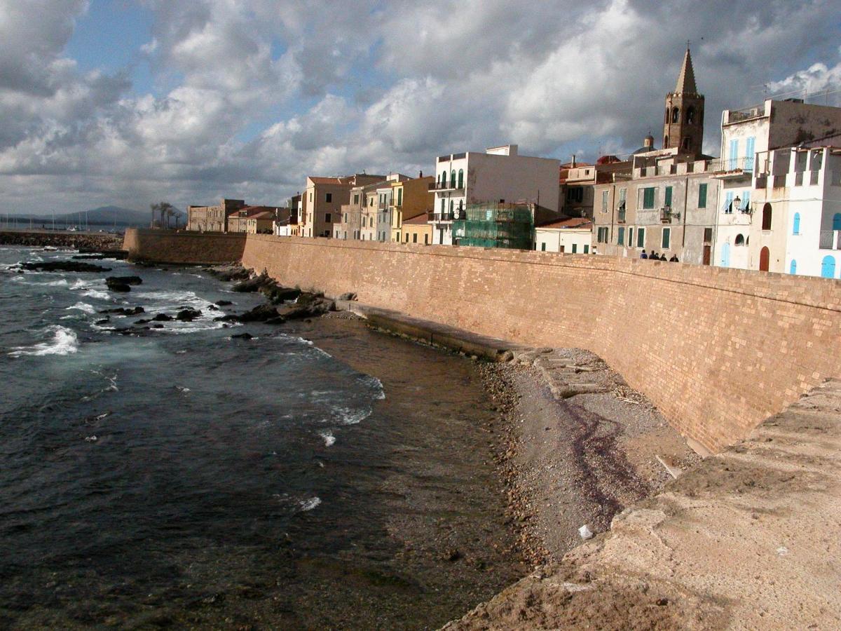 La Caravella Apartment Alghero Luaran gambar