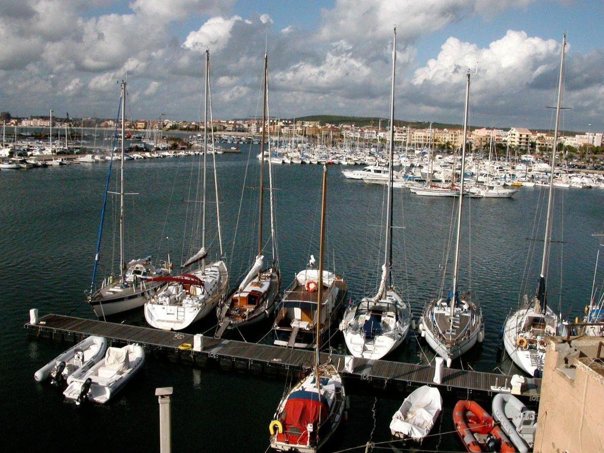 La Caravella Apartment Alghero Luaran gambar